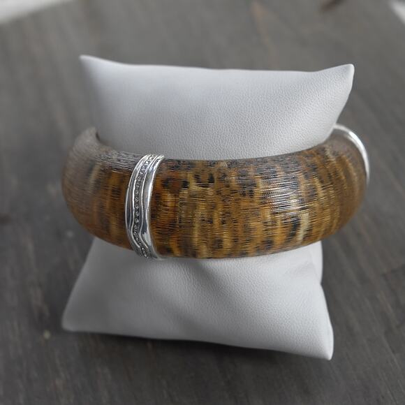 Brighton Trinity Leopard Bangle Bracelet Animal Print Acrylic Chunky 1" Retired - Picture 1 of 9